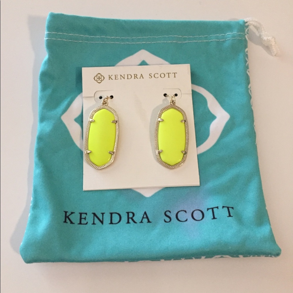 Kendra Scott Neon Yellow Elle Earrings - Picture 1 of 6